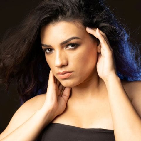 Andrea Vronik, foto de sesión artística 3